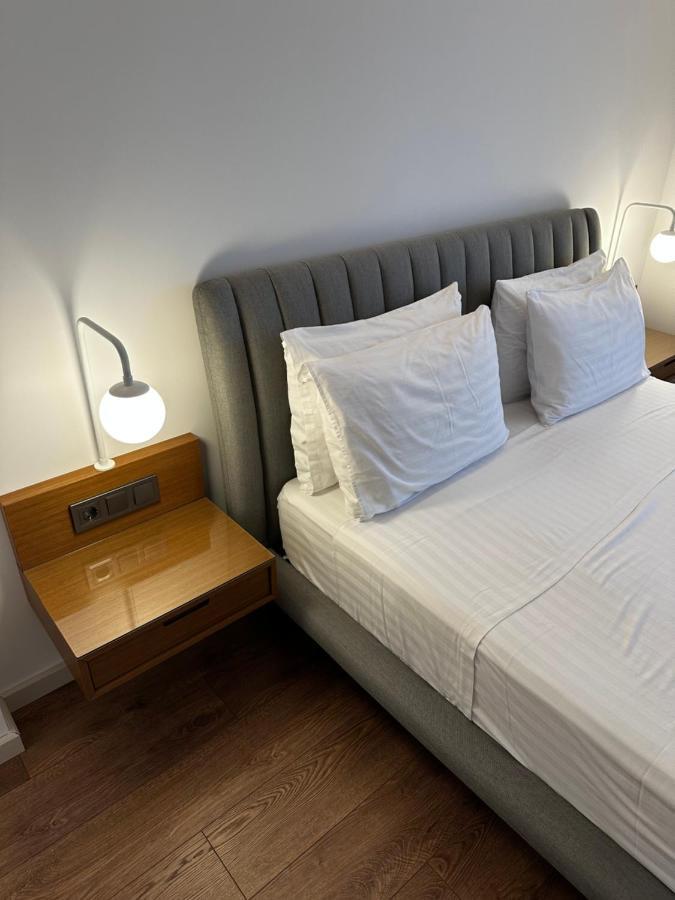 Rustemi Aparthotel Sarande Ngoại thất bức ảnh